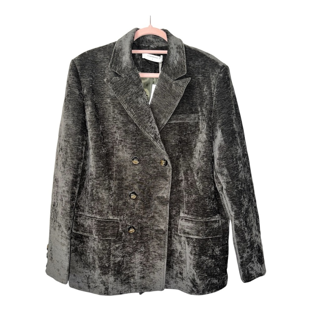 COMMENSE Retro Velvet Blazer
COLOR - Green, Size Medium Double breasted NWT - Picture 4 of 8
